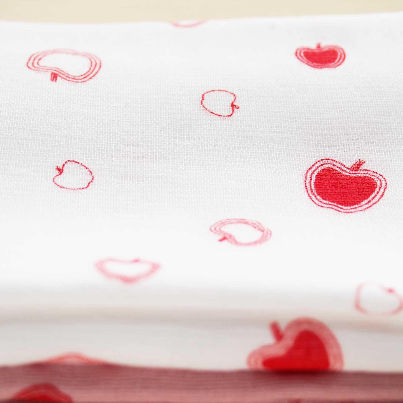 りんごの響きガーゼタオル – りんごのリズム